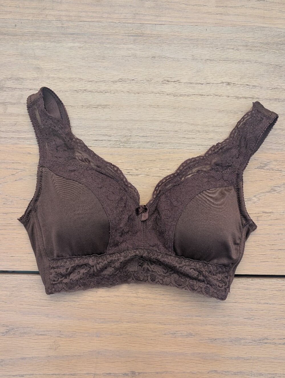 Vintage Inspired Rhonda Shear Brown Lace Wireless Pin-Up Bra